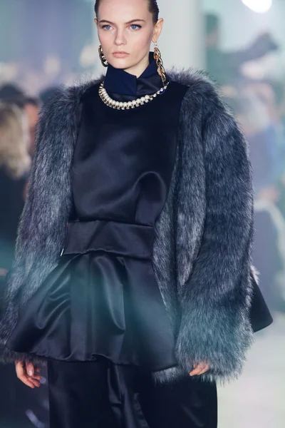 Look 117